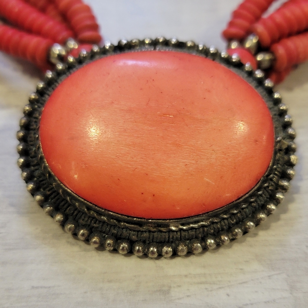 Vintage Boho Coral Multi Strand Beaded Torsade Necklace Tropical Earthy - Picture 16 of 17